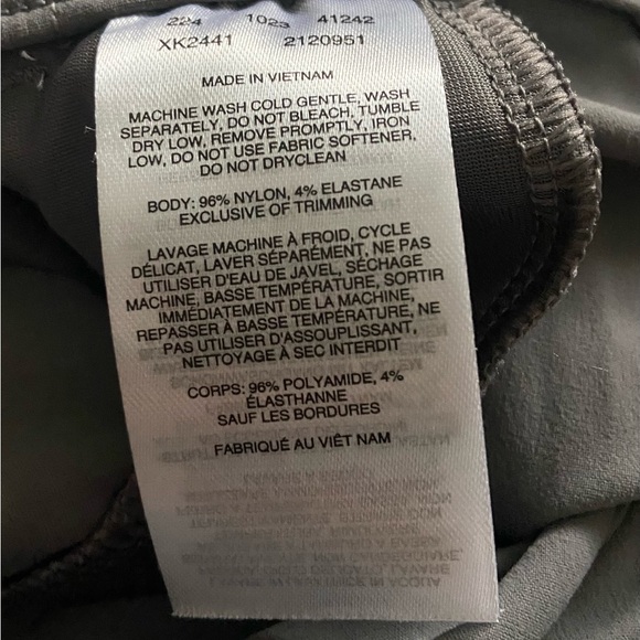 Columbia Women's Active Fit Omni-Shade Pull-On Capri Pants, City Gray - Picture 7 of 8